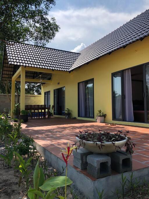 Fisherman Village Boutique Villas - Beachfront Ham Tan Exterior foto